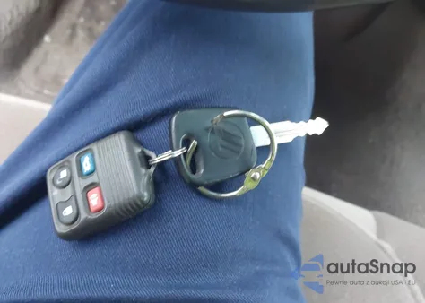 2001 Mercury Grand Marquis Ls z USA, uszkodzony, nr VIN 2MEFM75W31X613347